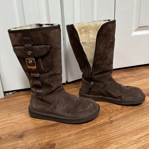 Ugg retro tall with pocket boots size 7 - Picture 1 of 7